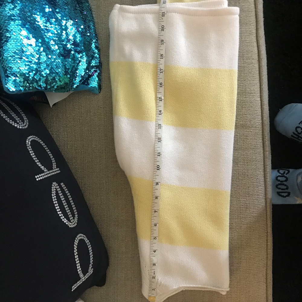 MODA International Women Long Sleeve Sweater(10).